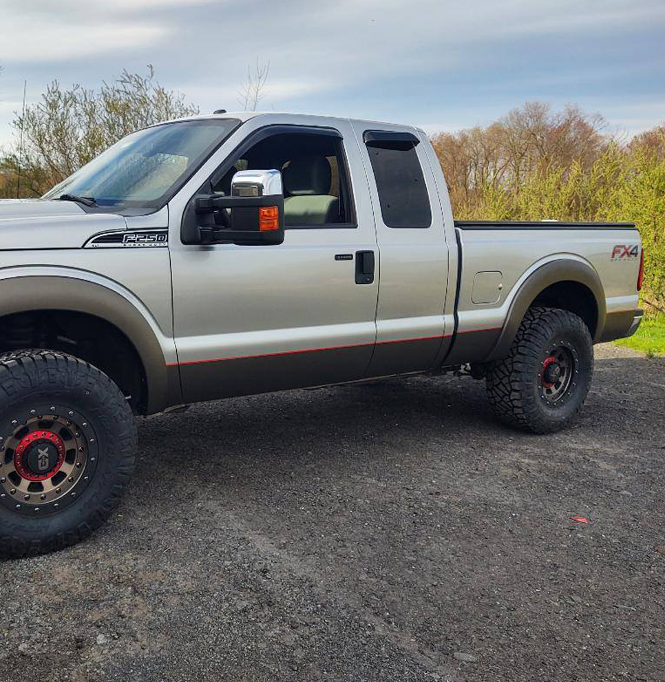 Town Line Auto Body, Tolland, CT