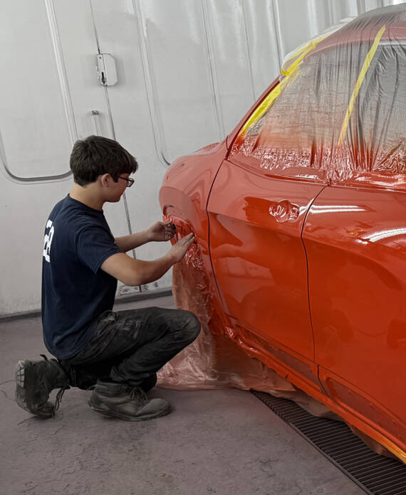 Town Line Auto Body of Tolland, CT