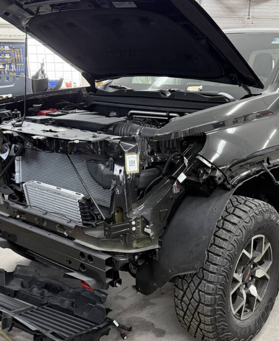 Town Line Auto Body of Tolland, CT