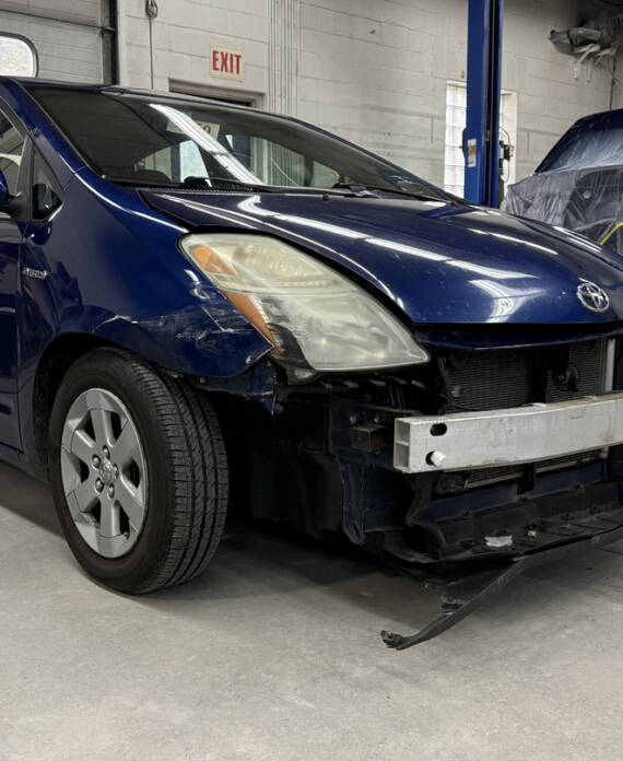 Town Line Auto Body of Tolland, CT